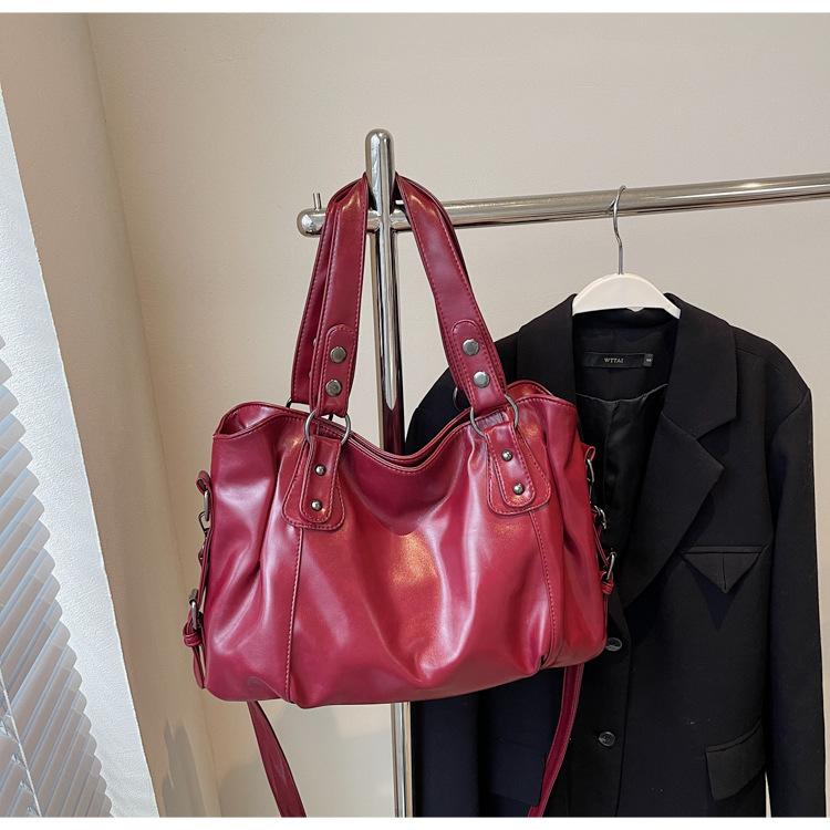 Retro casual niche design tote bag women's new fashionable versatile commuter messenger bag large capacity shoulder bag