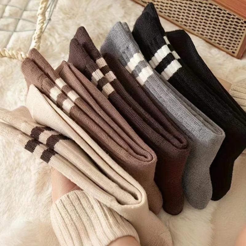 5 Pairs Pack Trendy Striped Crew Socks, Women's JK Fashion Socks for Sports Daily Wear, Cute Fall Winter Collection