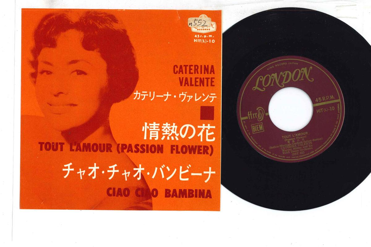 

7inch Record CATERINA VALENTE - Tout L amour (Passion Flower) / Cia HIT10 LONDON Japan Pop Used