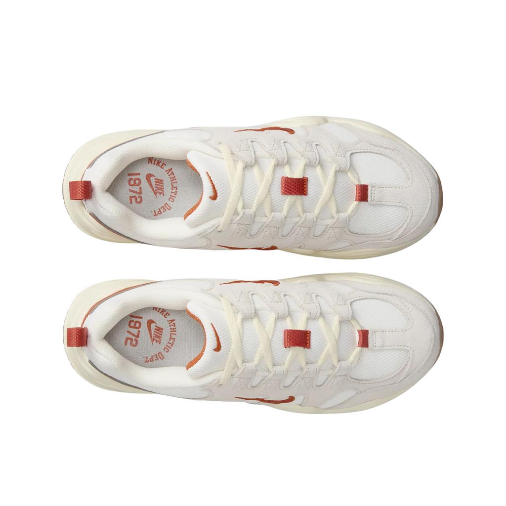 Nike Tech Hera Sail Campfire Orange Damen Sneakers Creme Hell-Erzholz-Braun Kokosnuss-Milch FQ8107-133