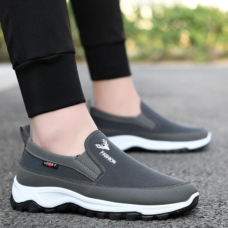 New Men Breathable Shoes Men Mesh Non-Slip Vulcanized Shoes Soft Sole Solid Color Sneakers Comfortable Loafers Shoes