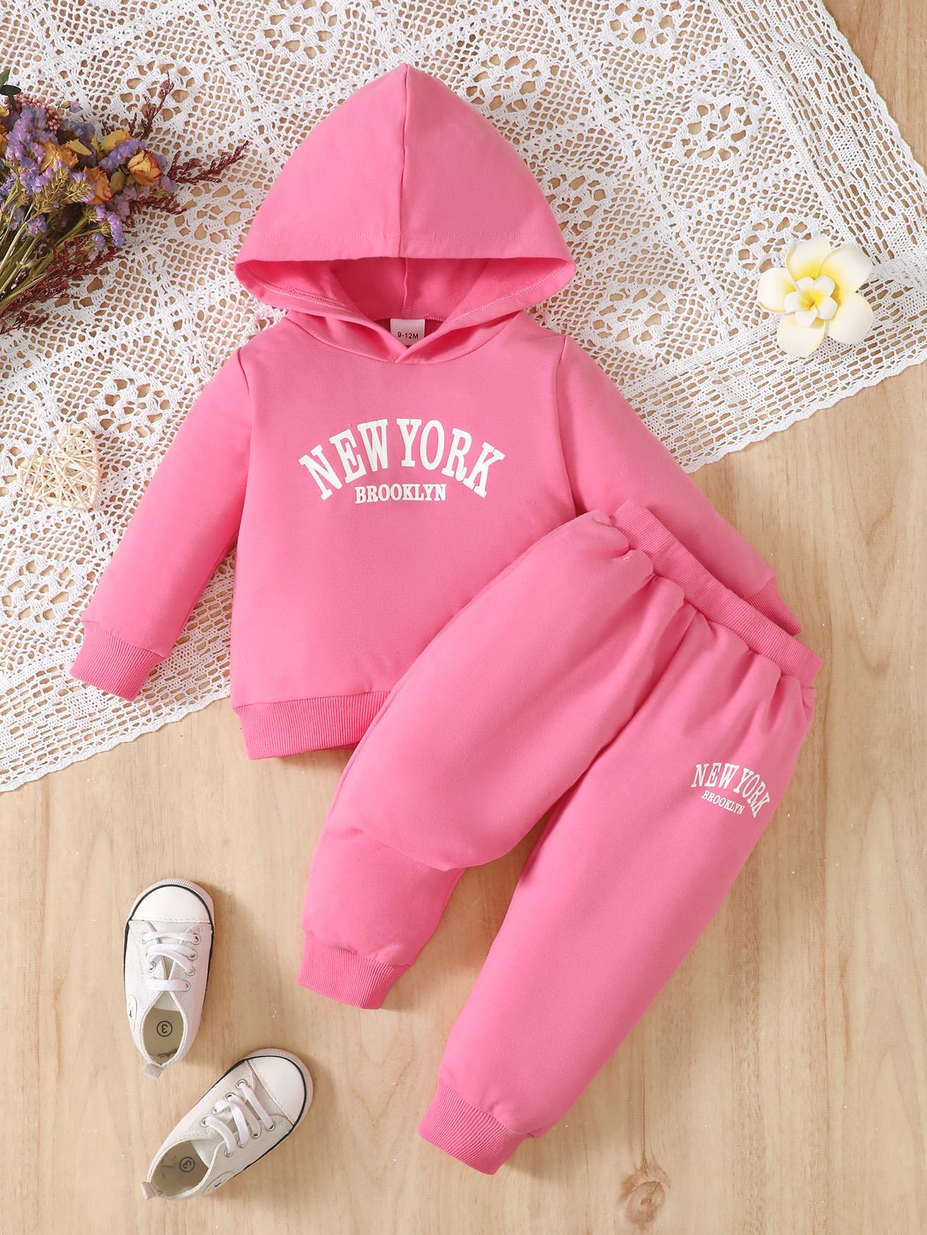 

Girls pink hooded suit set suitable for children under 3 years old 6-9M розовый