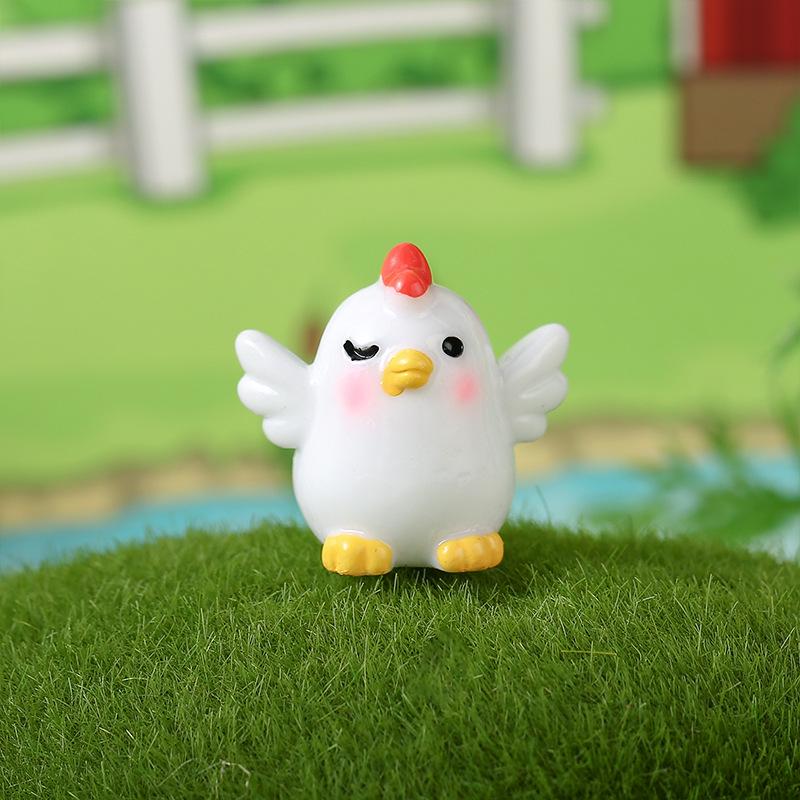 Resin Chick and Rooster Mini Ornaments for Farm Scenery and Eco Bottle Decor
