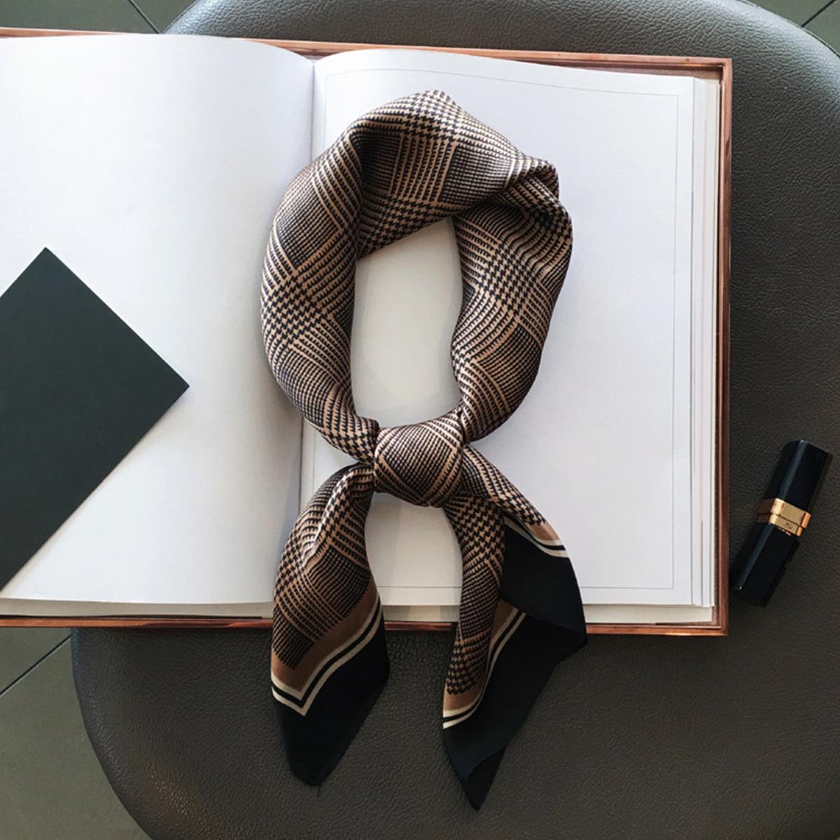 

27.5 Classic Plaid Print Square Scarf Imitation Silk Neckerchief Elegant Bandana Women Head Wrap Scarves 70x70cm