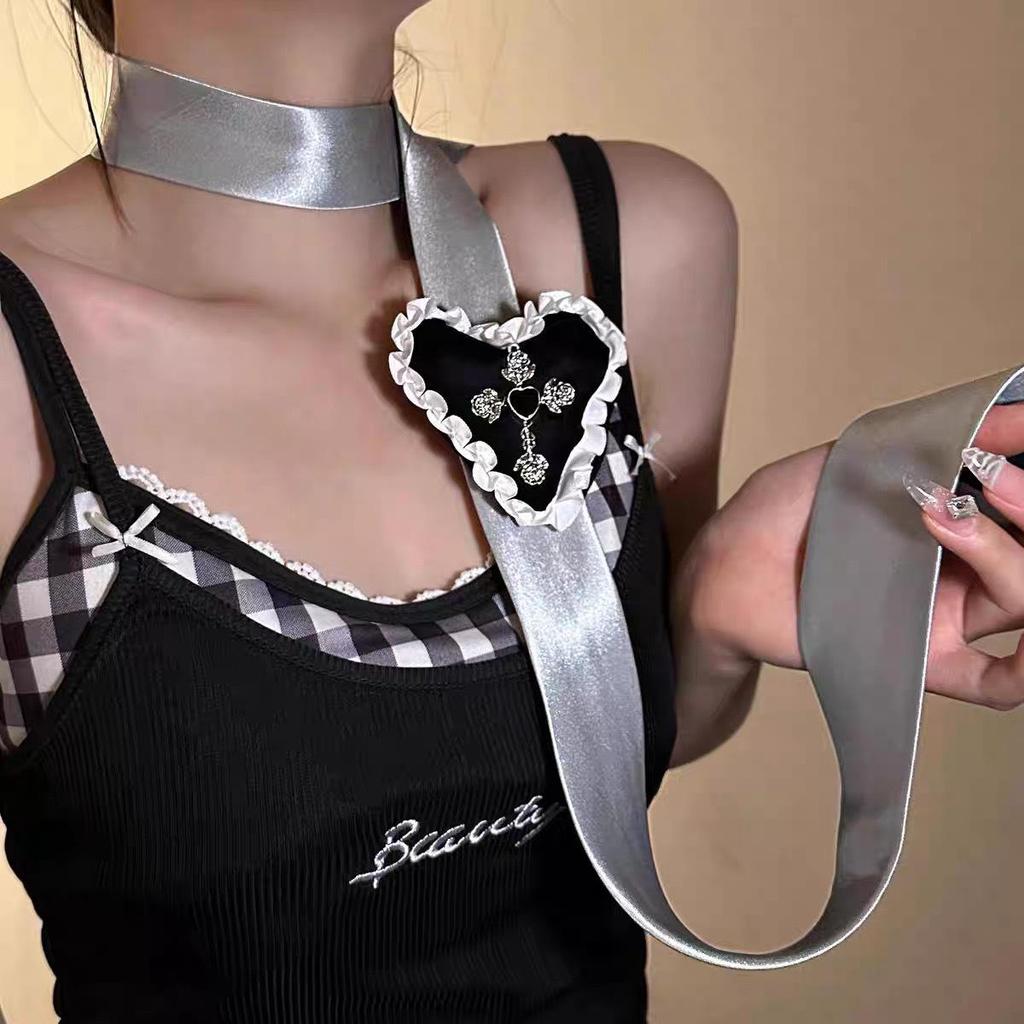 Y2K Gothic Style Black Beaded Cross Necklace & Cool Girl Sweatshirt Accessory