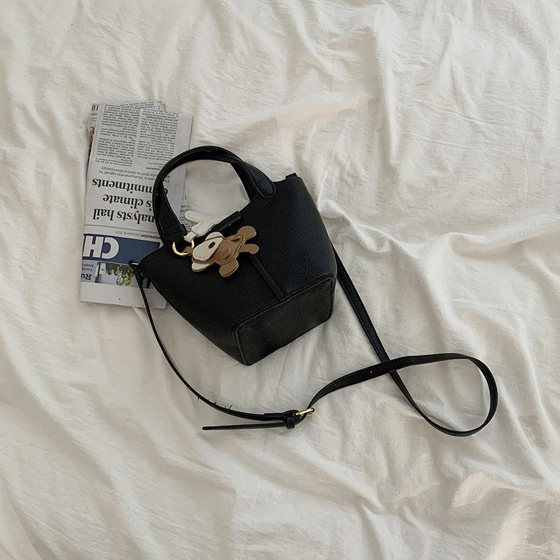 Niche design handbag bag women's summer 2025 new trendy fashion bucket bag versatile shoulder bag messenger bag