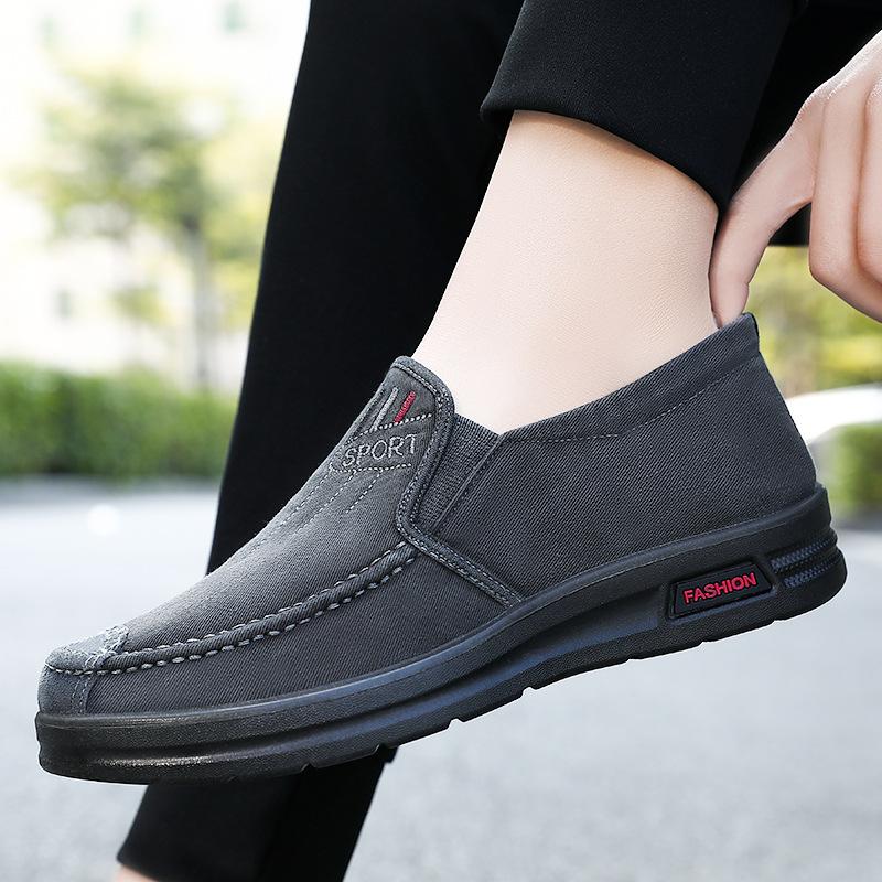 Men Casual Sneakers New Lightweight Male Tennis Shoes Soft Mesh Casual Shoes Outdoor Anti-Slip Shoes for Men