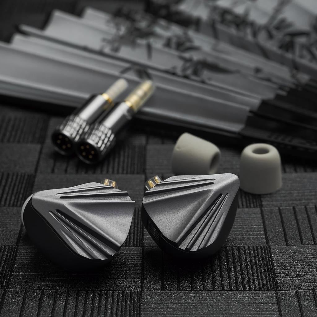 HiFiGo CVJ Kumo Flagship 8 BA In-Ear Monitors, Balanced Armature IEM In-Ear Earphones with 4 Tone Tuning Switches and 3 Interchangeable Plugs (Kumo)