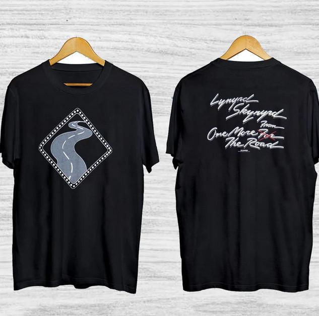 1976 Lynyrd Skynyrd One More From The Road MCA Records Promo T-shirt. XXXXL