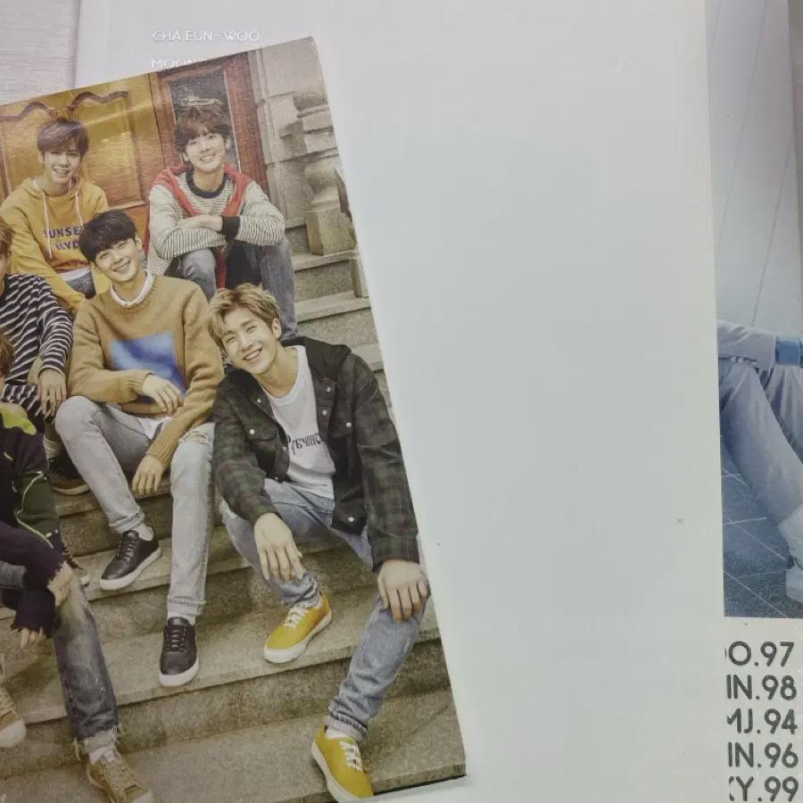 

Includes An Mj Group Postcard From Astro s Winter Dream Rare Album Moonbin