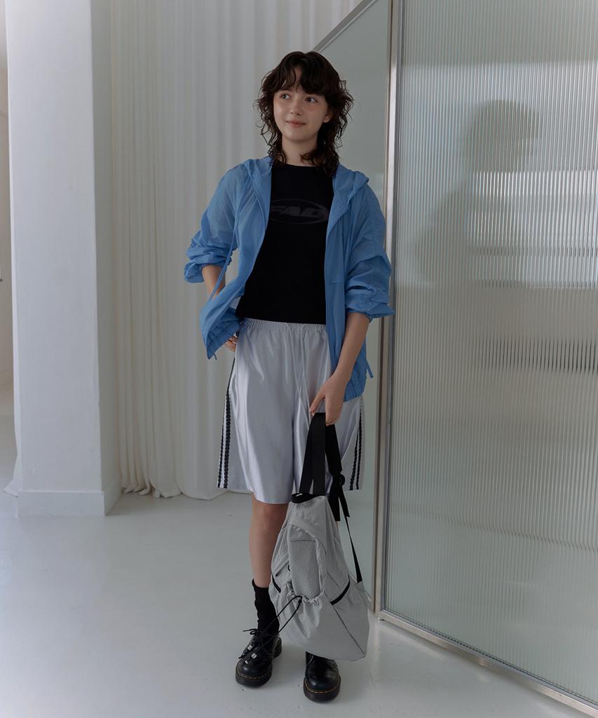 Epeueidi Glossy Half Shorts (Silver)