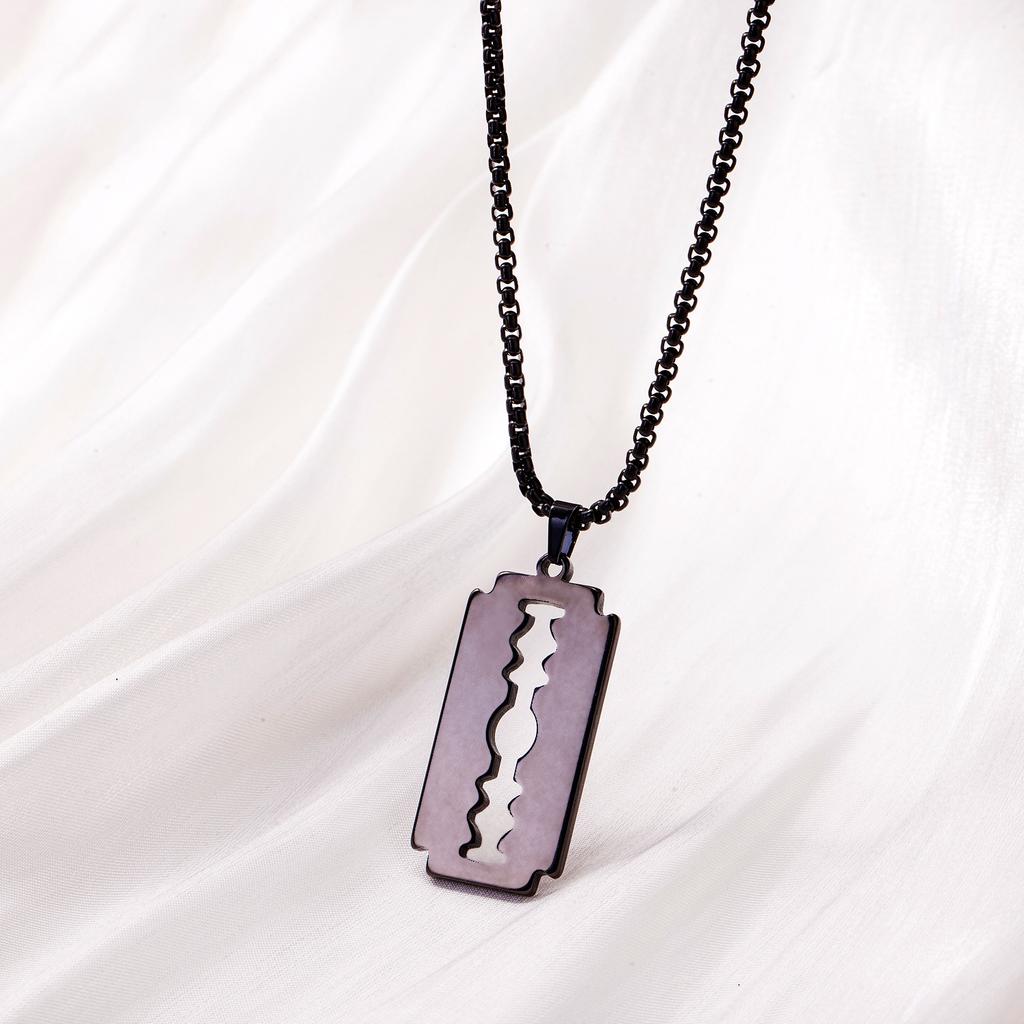 European and American Hip Hop Glossy Geometric Pendant Men's Long Versatile Chain Blade Necklace