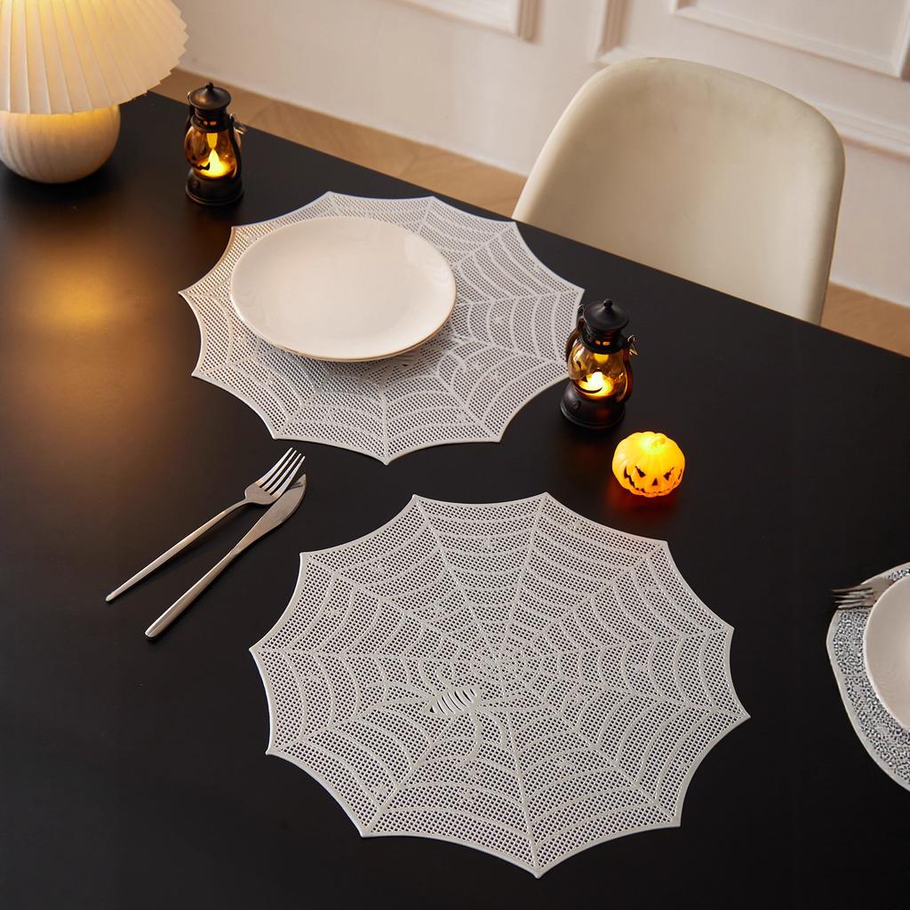 Halloween Ghost Festival Injection-molded Placemat, Round Hollow Heat Insulation Mat, Family Gathering, Group Gatherings Using Spider Web Hollow Mats