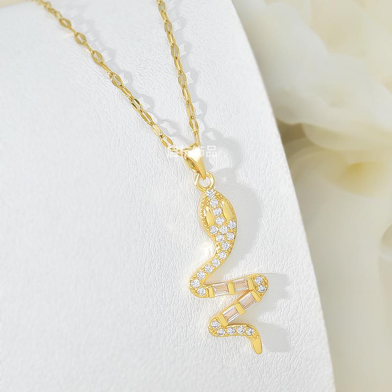 Small Snake Necklace Female Personality Versatile Trend Zircon Animal Pendant Collarbone Chain