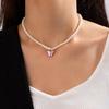 Vintage Elegant Pärl Kort Chokerhalsband Rosa Fjärilshänge för Kvinnor Fest Jubileumspresent Romantiska Smycken