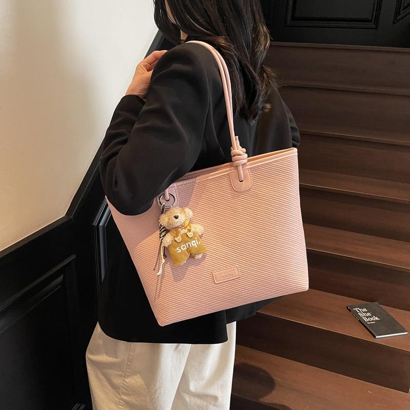 Large Capacity Tote Bag Women's New Commuter Shoulder Armpit Bag