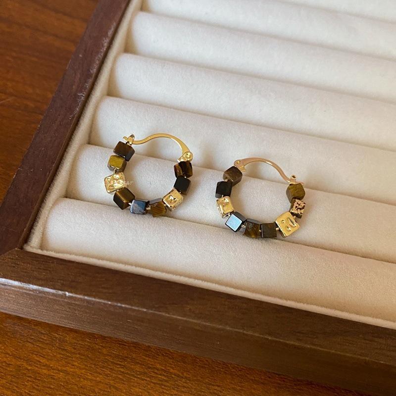 Women's Leopard Print Round Flocked Hoops: Unique Autumn/Winter European Statement Earrings for a Smaller Face Look