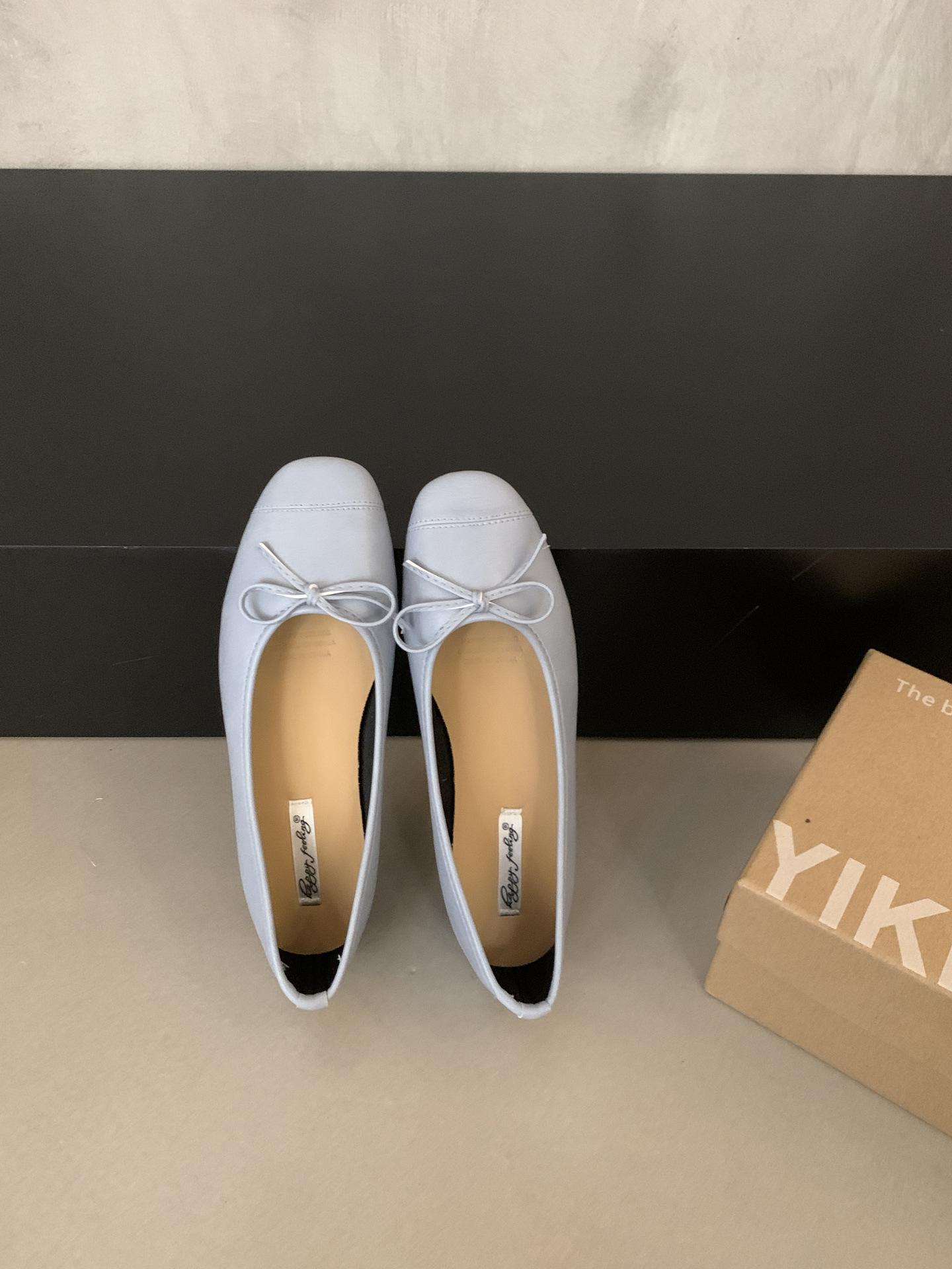 

Xiaoxiangfeng flat-bottomed round-headed bow ballet shoes for women s 2025 new soft-soled shallow-mouth one-pedal red single shoes 40