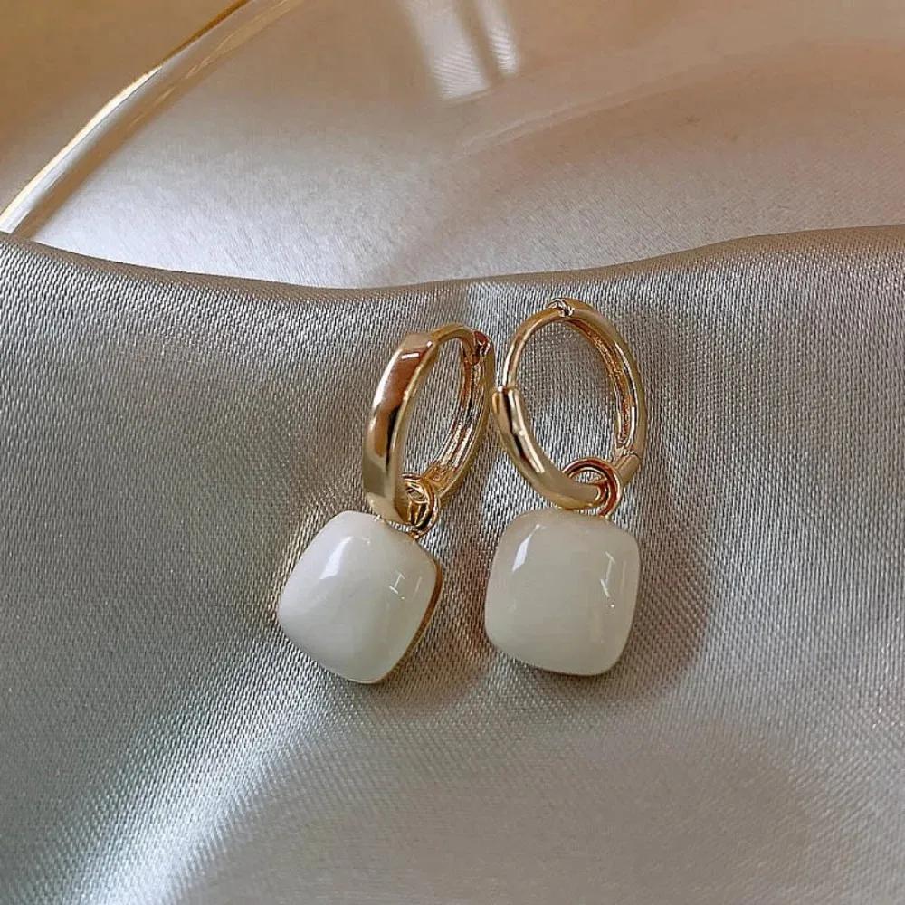 Korean Fashion Sweet Cute Heart Square Dangle Geometric Earrings for Women Green White Temperament Earrings Party Jewelry Gifts