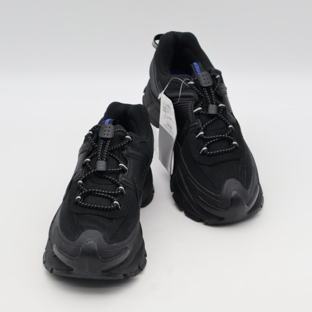 HQ2181-004 Nike Zoom Vomero 5 Roam Black (Women's)