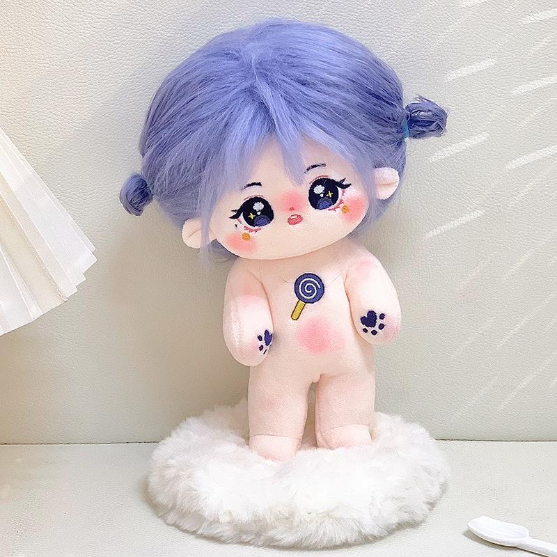 Plüschpuppe mit krausem Haar, mit wechselbarer Kleidung und Zubehör