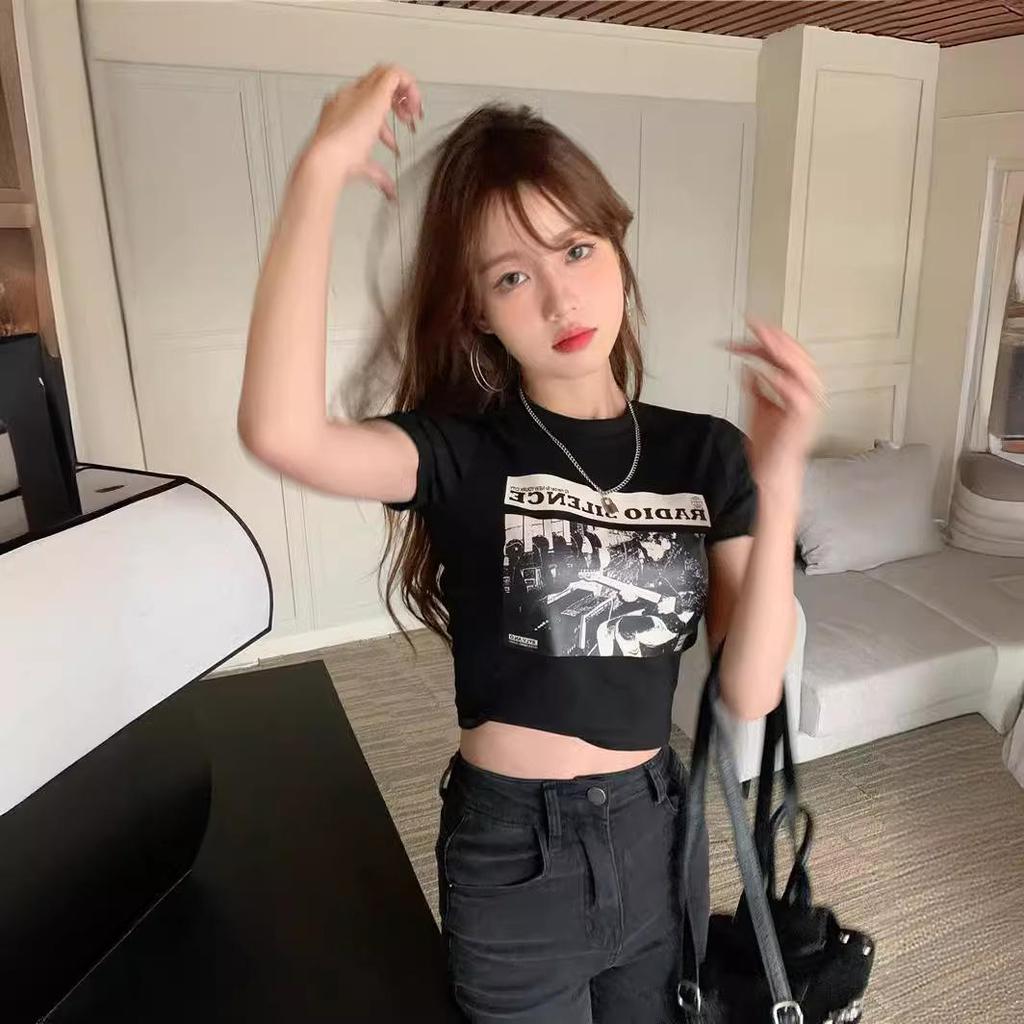 Korean Cartoon Print Slim Fit Short Sleeve T-Shirt for Women - Age-Reducing Petite Top