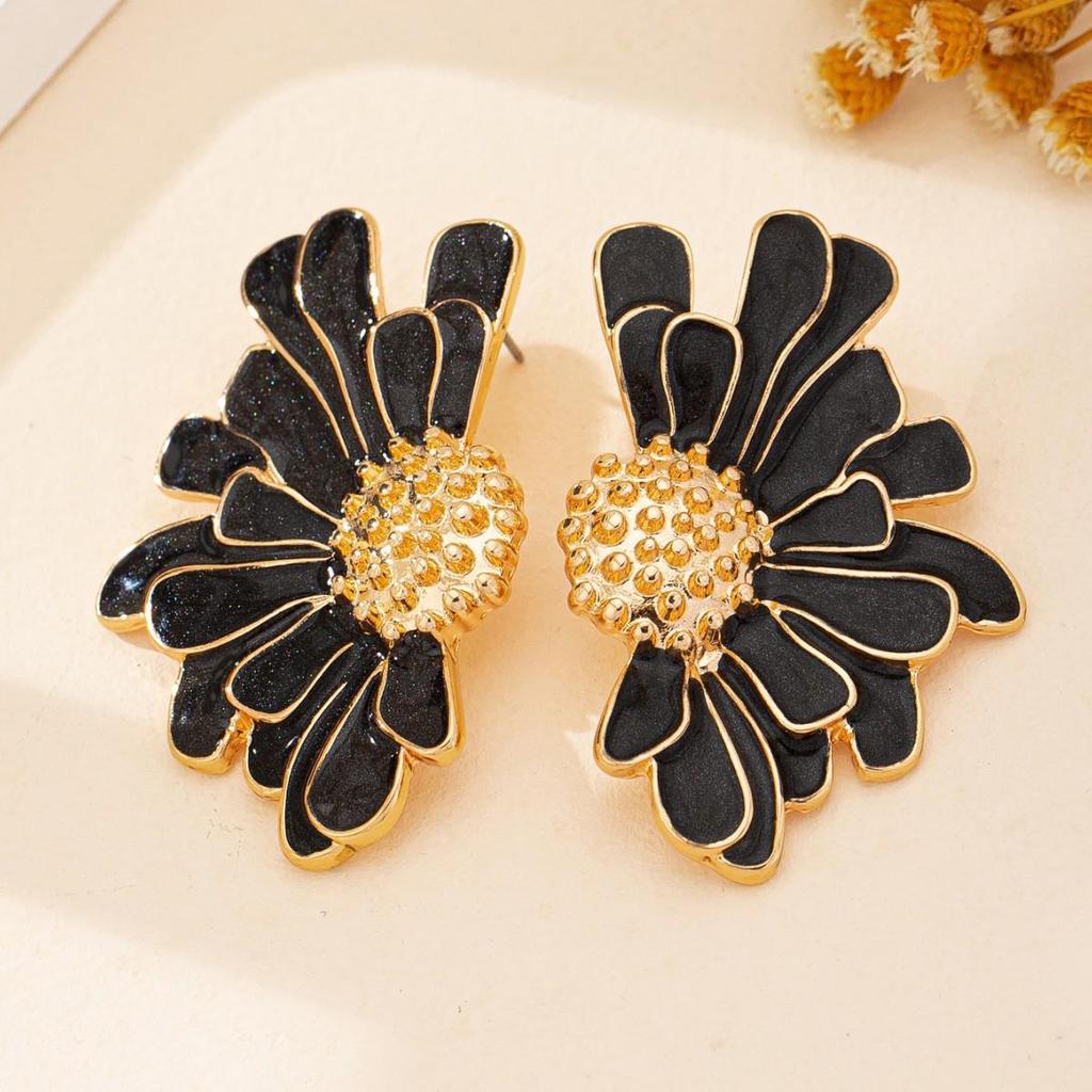Alloy Enamel Floral Earrings - European & American Fashion Trend, Simple Fresh Flower Studs.