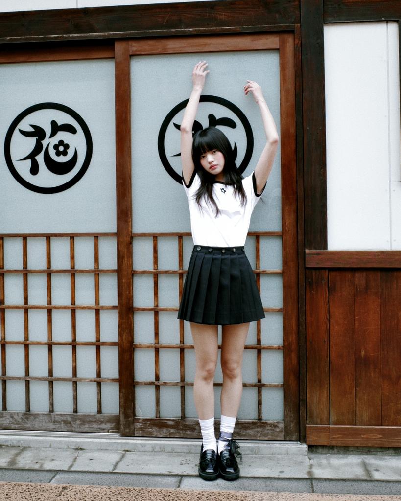 Loaegsyueol Wrap Mini Pleats Skirt_Black