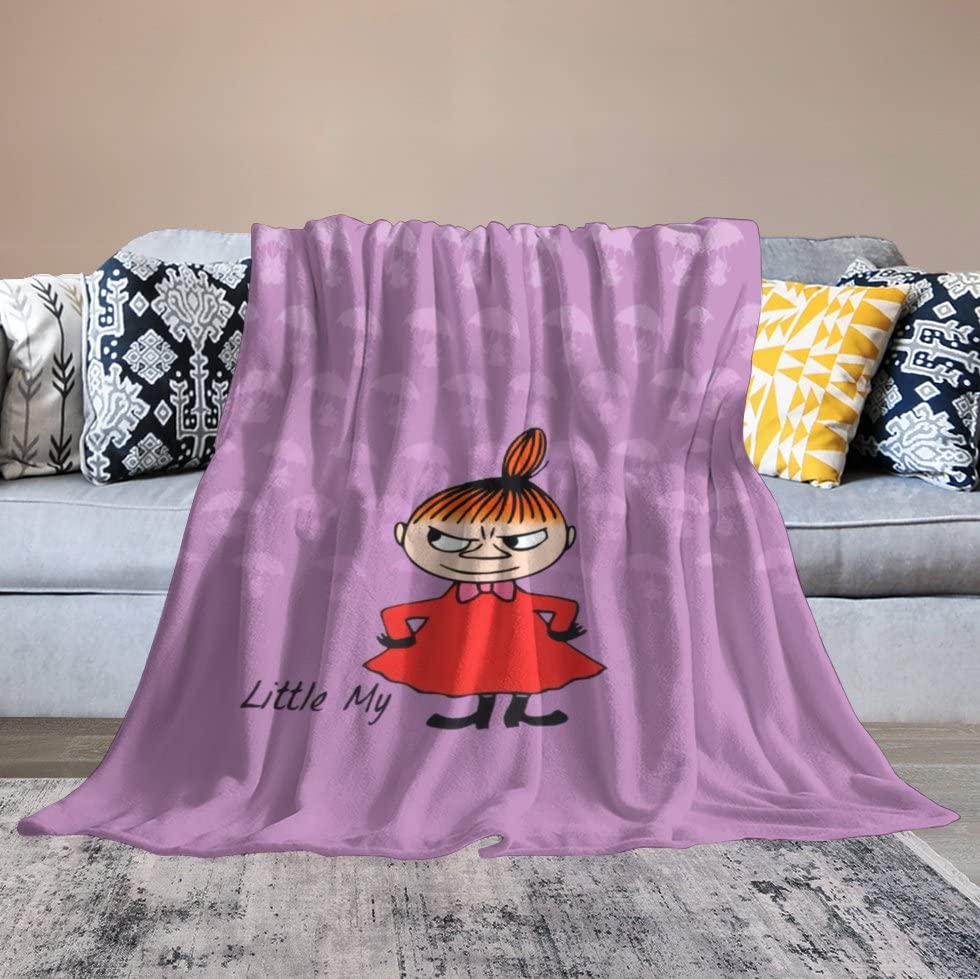 Fluffy flannel blanket, perfect for all seasons, throw, or lap blanket. Cute, stylish, single size, featuring Pearlona characters (100cm x 130cm).
