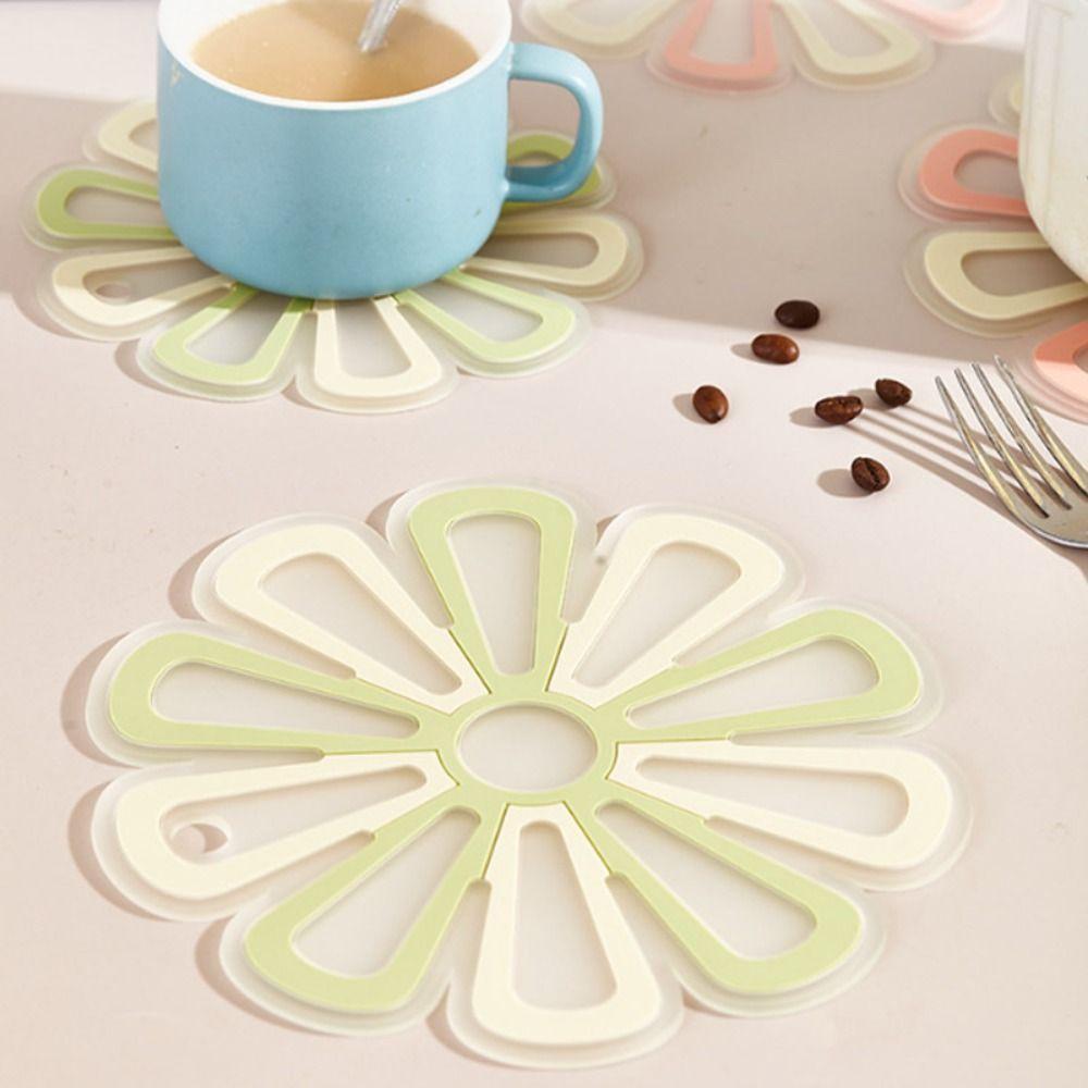 

Flower Shaped PVC Cup Mat Heat Insulation Tableware Mat Coaster Table Decoration