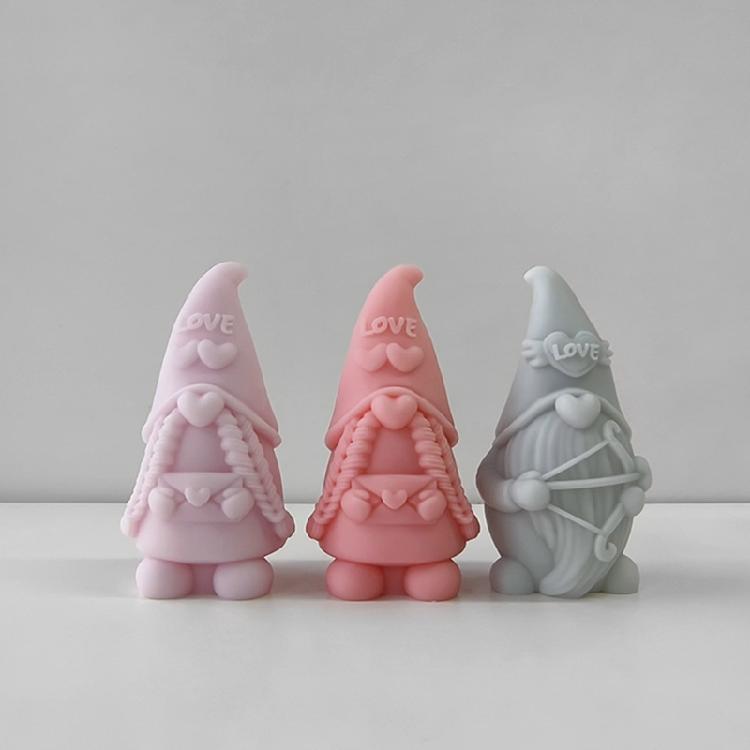 Love Heart Gnome Silicone Mold DIY Table Ornament Tool Scented Candle Mold