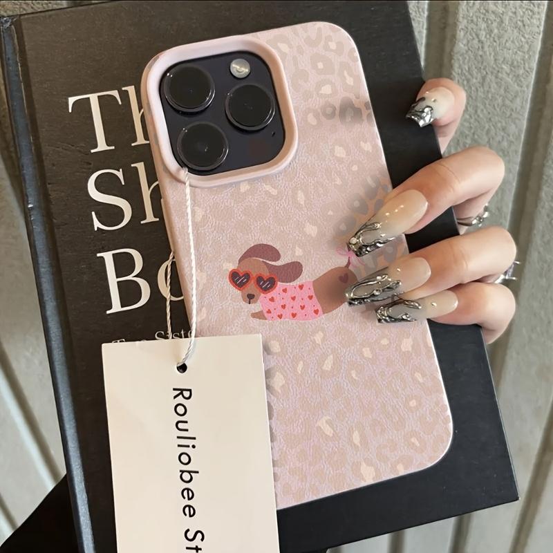 Phone Case For Samsung Galaxy A17 A37 A57 A56 A55 A54 S26 Ultra S25 Plus S24 FE S23 S22 S21 Dachshund with a Heart Pattern Cover