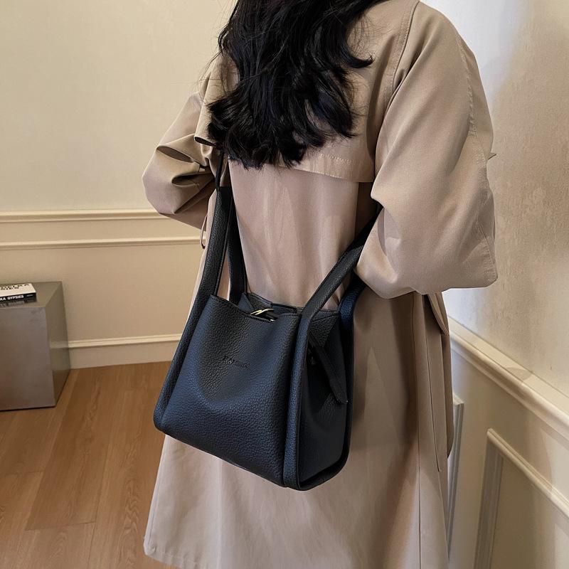 Women's Bag 2025 Winter New Vegetable Basket Simple Handbag Soft Leather Shoulder Bag Oblique Span Bucket Bag