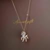 Collier pendentif cheval en cristal de luxe pour femme Pendentif animal en strass brillant Chaîne de clavicule élégante Bijoux de fête pour filles Cadeau