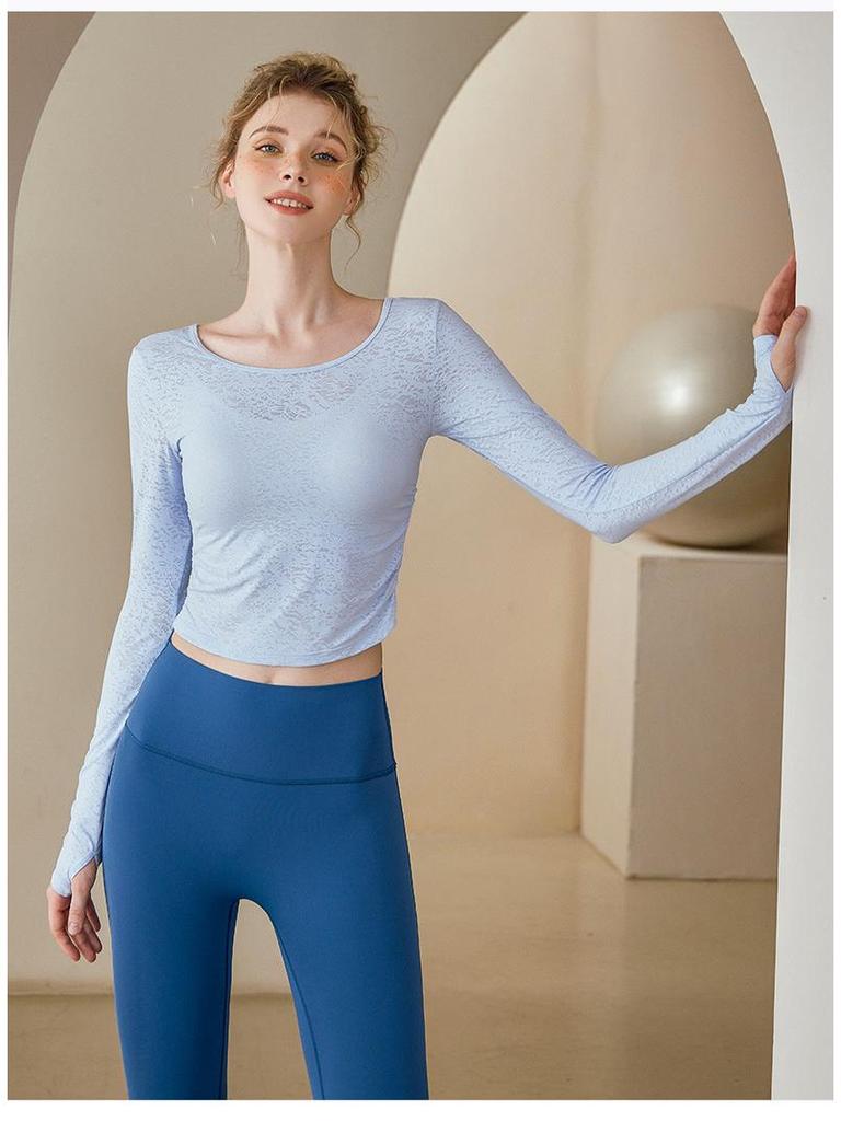 Women's Cloud-Feel Snowflake Jacquard Yoga Top with Beautiful Hollow Back and Long Sleeves