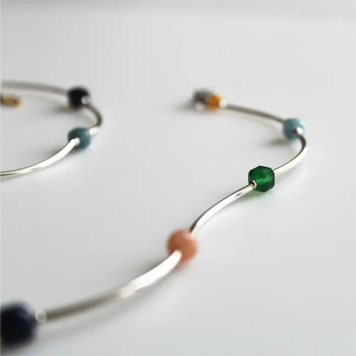 Color Stone Wave Necklace