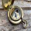 Vintage Handgjord Mässing Fickkompass – 5 cm Diameter, Steampunk-stil, Reseessentiell