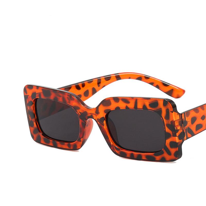 Fashion Vintage Square Sunglasses Women Retro Eyewear Men Oculos De Sol Femininow Classic Design UV Protection