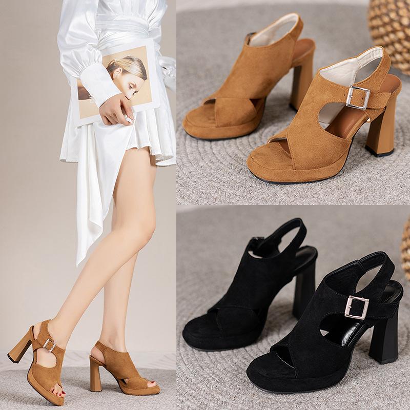 Женские сандалии — фото 4