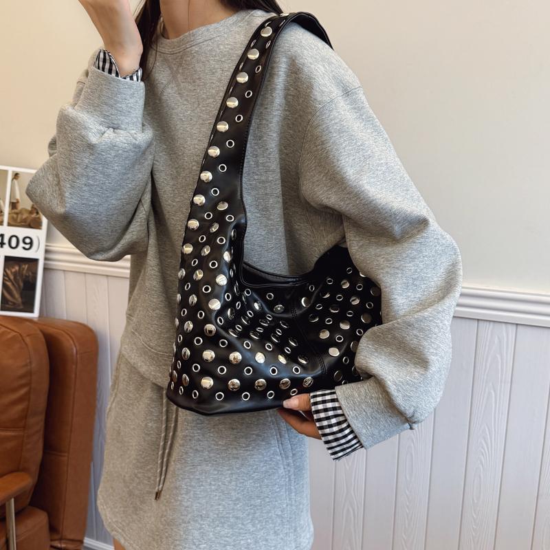 Polka Dot Rivet Bag High-end Fashion High-quality Shoulder Bag Cool Casual Versatile Large Capacity Women's Tote Underarm Bag