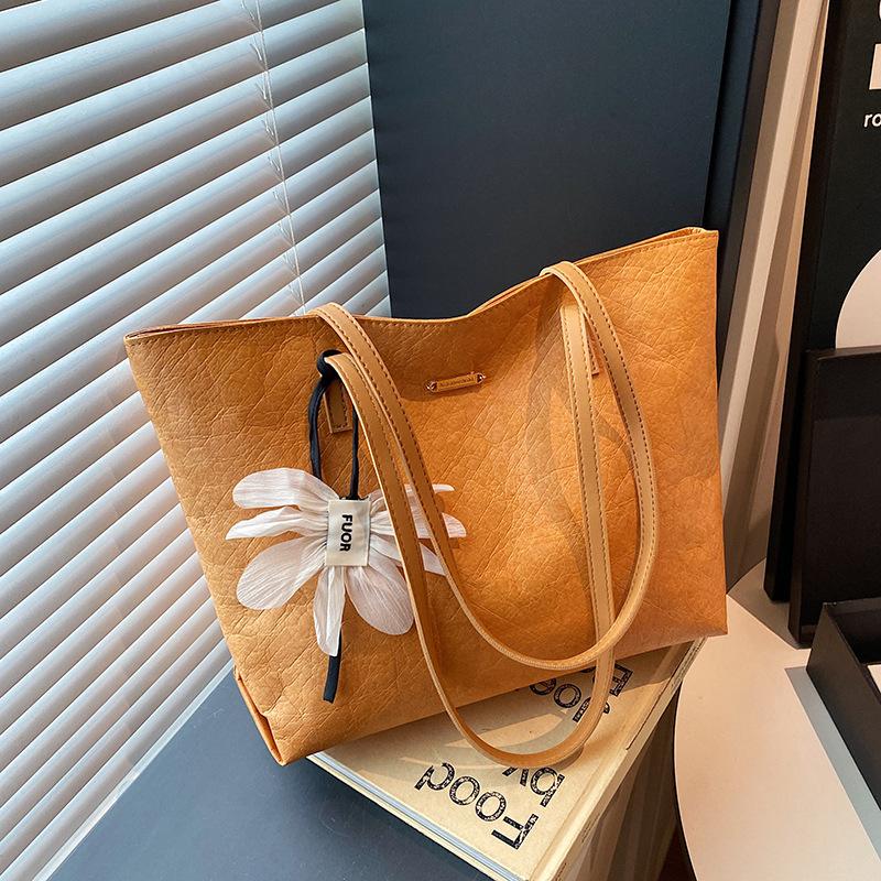 

New summer daily commute premium tote bag women s large-capacity simple portable shoulder bag Without pendant коричневый