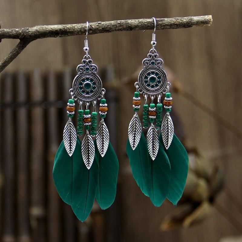 

Bohemian Feather Earrings Vintage Silver Filigree Long Dangle Drop Earrings Ethnic for Women Perfect for Festival Gifts зелений