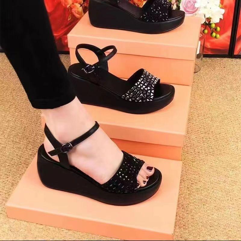 Fashion Clogs With Heel Comfort Shoes for Women High Sandals Female Increasing Height Muffins shoe 2024 Summer Thick High-heeled Flat Be