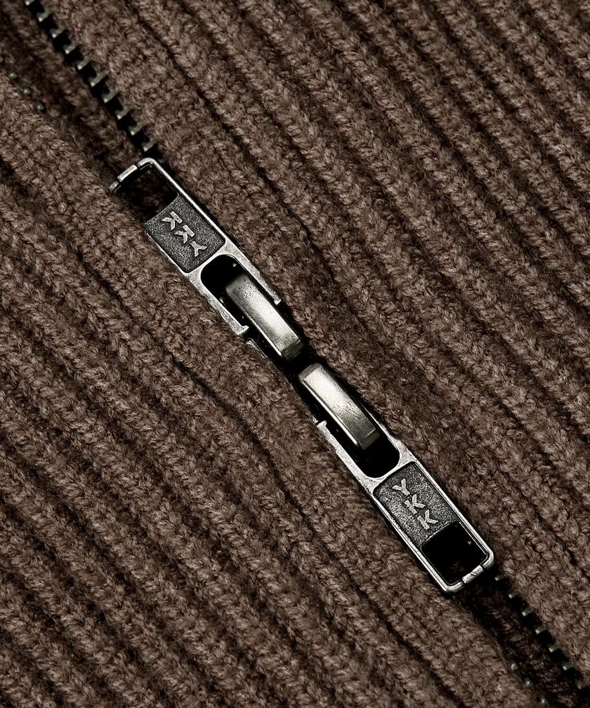 Excontainer Minimal High-Neck Knit Zip-Up (Mocha)