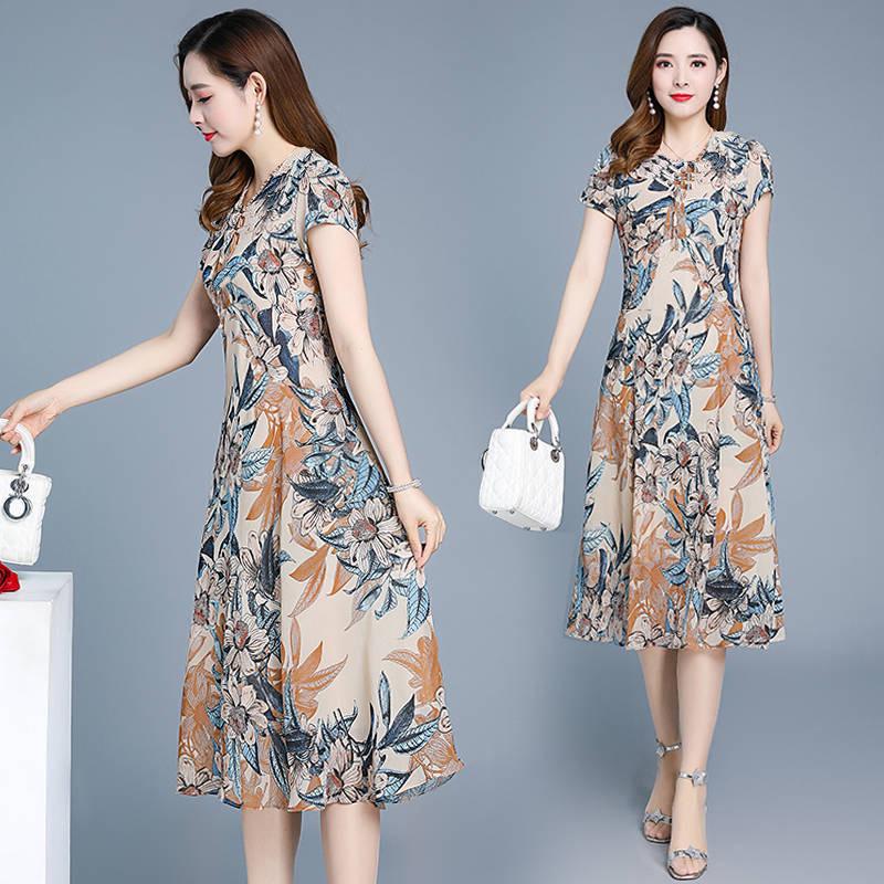 Floral Slimming Plus Size Midi Dress for Middle-Aged Women