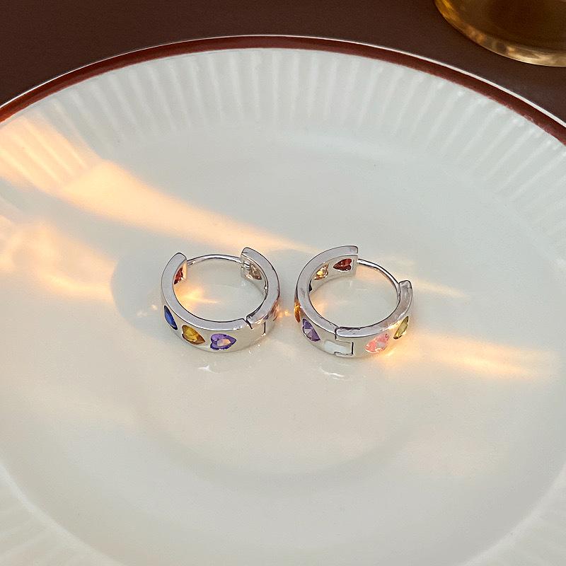 Zircon Heart Hoop Earrings: Japanese & Korean-Inspired Women's Fashion, Elegant Simple Design, Light Luxury Jewelry.