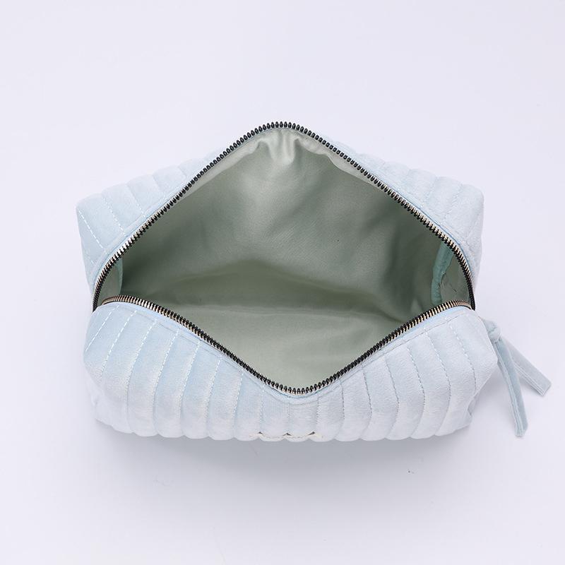 Large Capacity Velvet Cosmetic Bag Toiletry Bag Convenient Travel Toiletry Bag