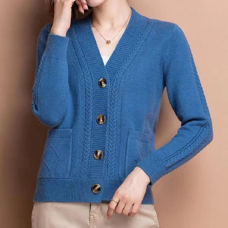 Plus Size V-Neck Cable Knit Loose Cardigan Women's Sweater