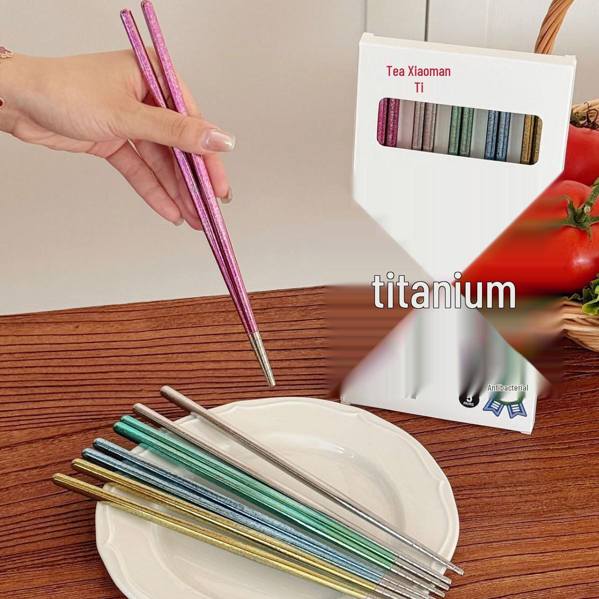 

23.5cm Lightweight Pure Titanium Chopsticks with Ice Flower Design, Portable Tableware Set for Camping, Hotel, and Home - Gift Box Included