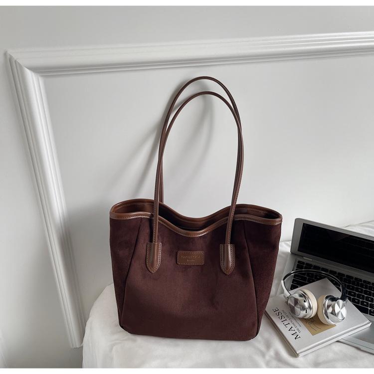 

Вместительная ретро-сумка женская 2025 новая модная повседневная сумка через плечо для выхода на работу, для поездок, сумка-тоут, тренд